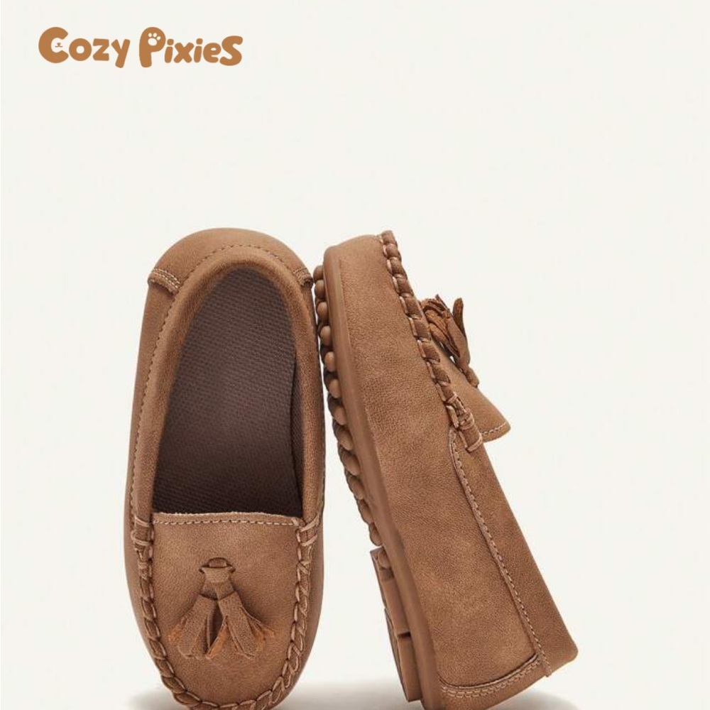 Brown Moccasin Shoes with Tassels and Suede Finish 5.5 Toddler shoe